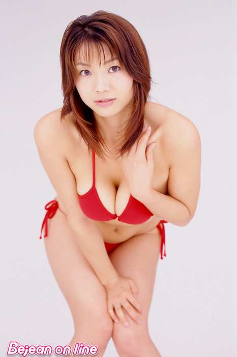 Bejean On Line Photo套图ID0076 200512 [Cover]- Hitomi Aizawa性感丰乳比基尼少妇