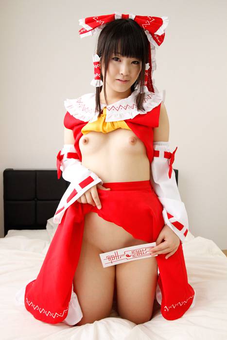 [Cosplay]ID0157 2013.05.20 Touhou Project - Small tits & Nice ass Reimu Hakurei [270P334MB].rar
