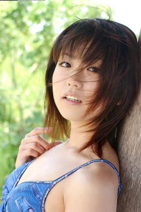 Graphis套图ID0209 2005-01-21 [Special Contents][2005 Winter Special in Bali] Saki Ninomiya - [Exoti