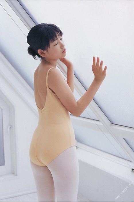 [唯美写真杂集]ID0028 2006.10 鮎川穂乃果 写真集 夏服--性感提示：风韵无限三角区